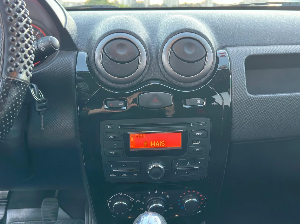 RENAULT SANDERO