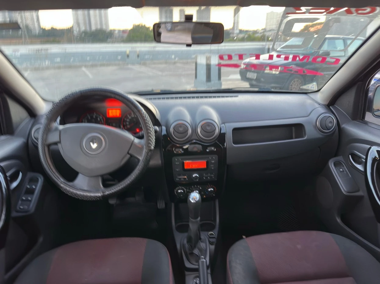 RENAULT SANDERO