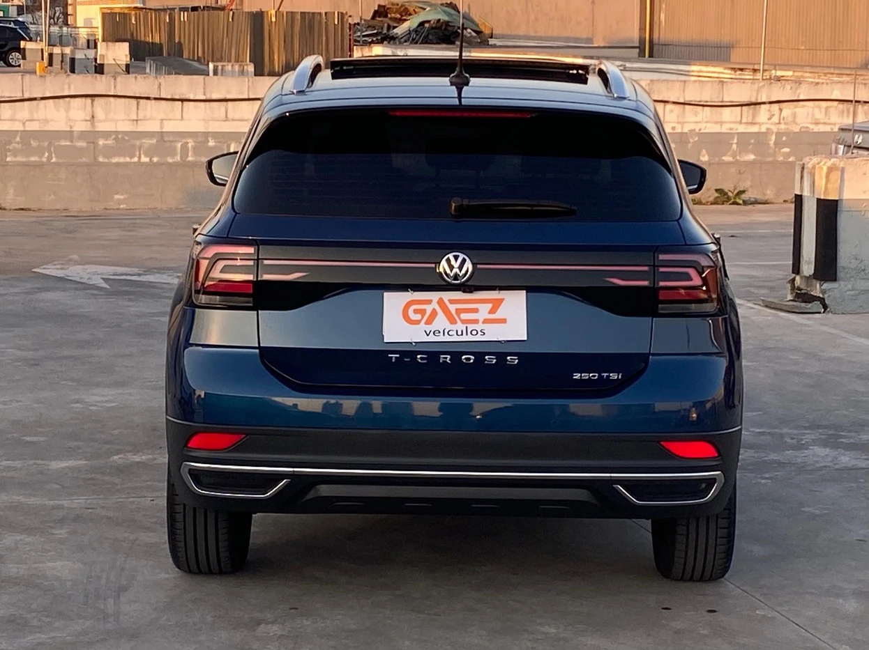 VOLKSWAGEN T-CROSS