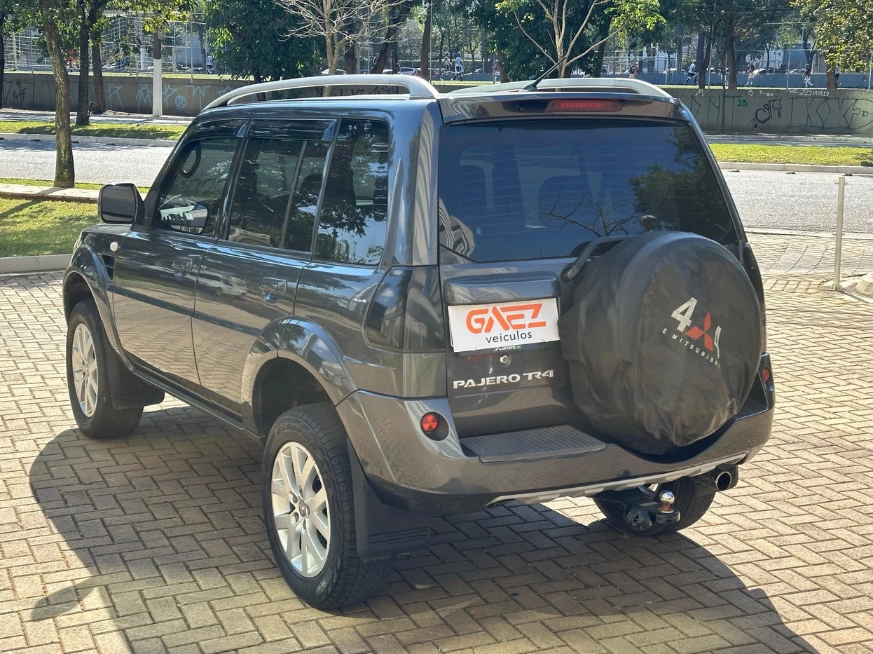 MITSUBISHI PAJERO TR4