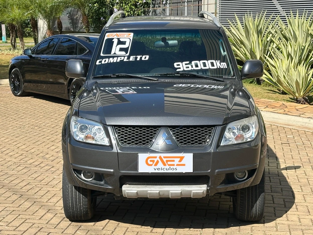 MITSUBISHI PAJERO TR4