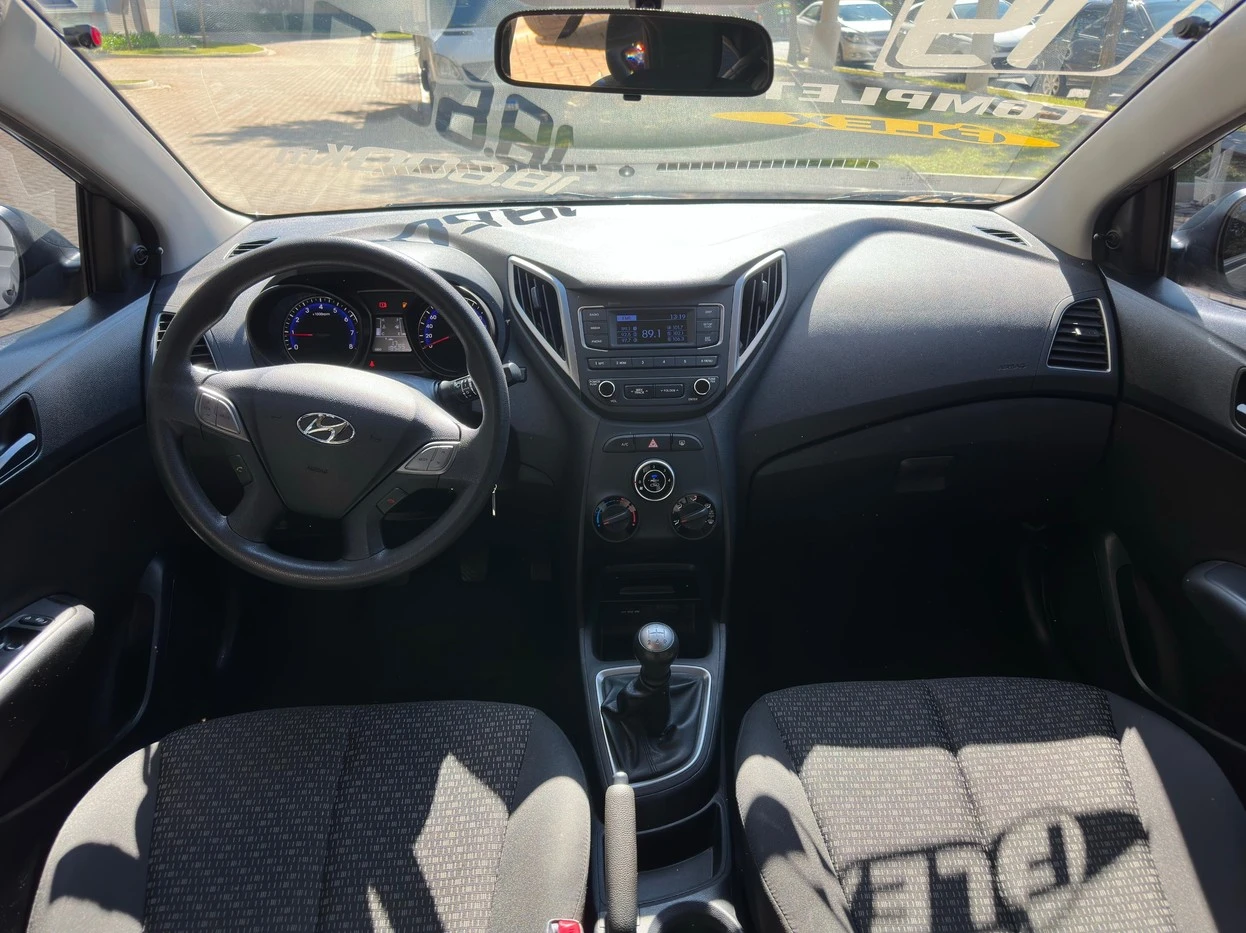HYUNDAI HB20
