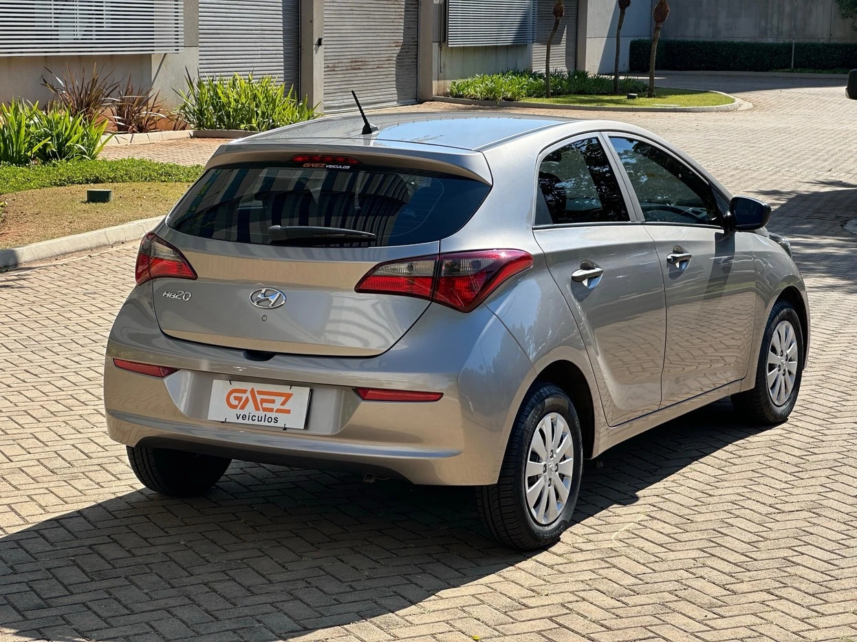 HYUNDAI HB20