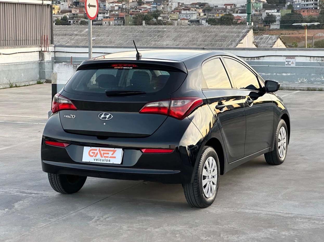 HYUNDAI HB20