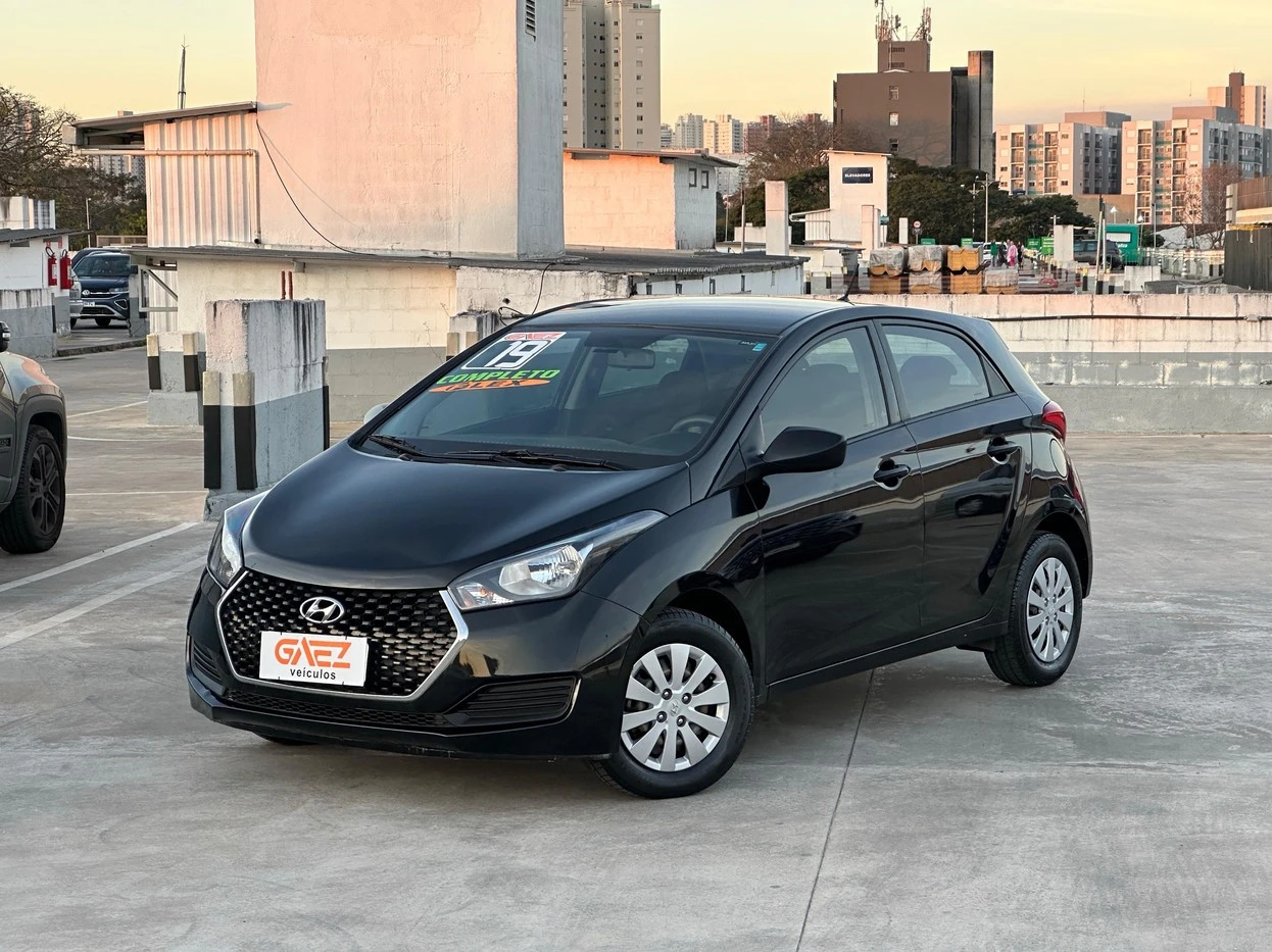 HYUNDAI HB20