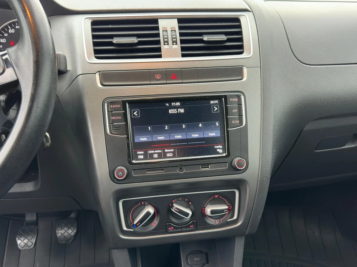 VOLKSWAGEN FOX