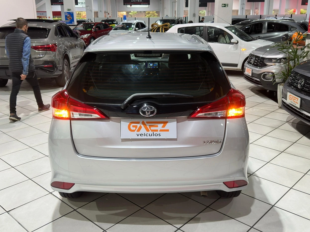 TOYOTA YARIS