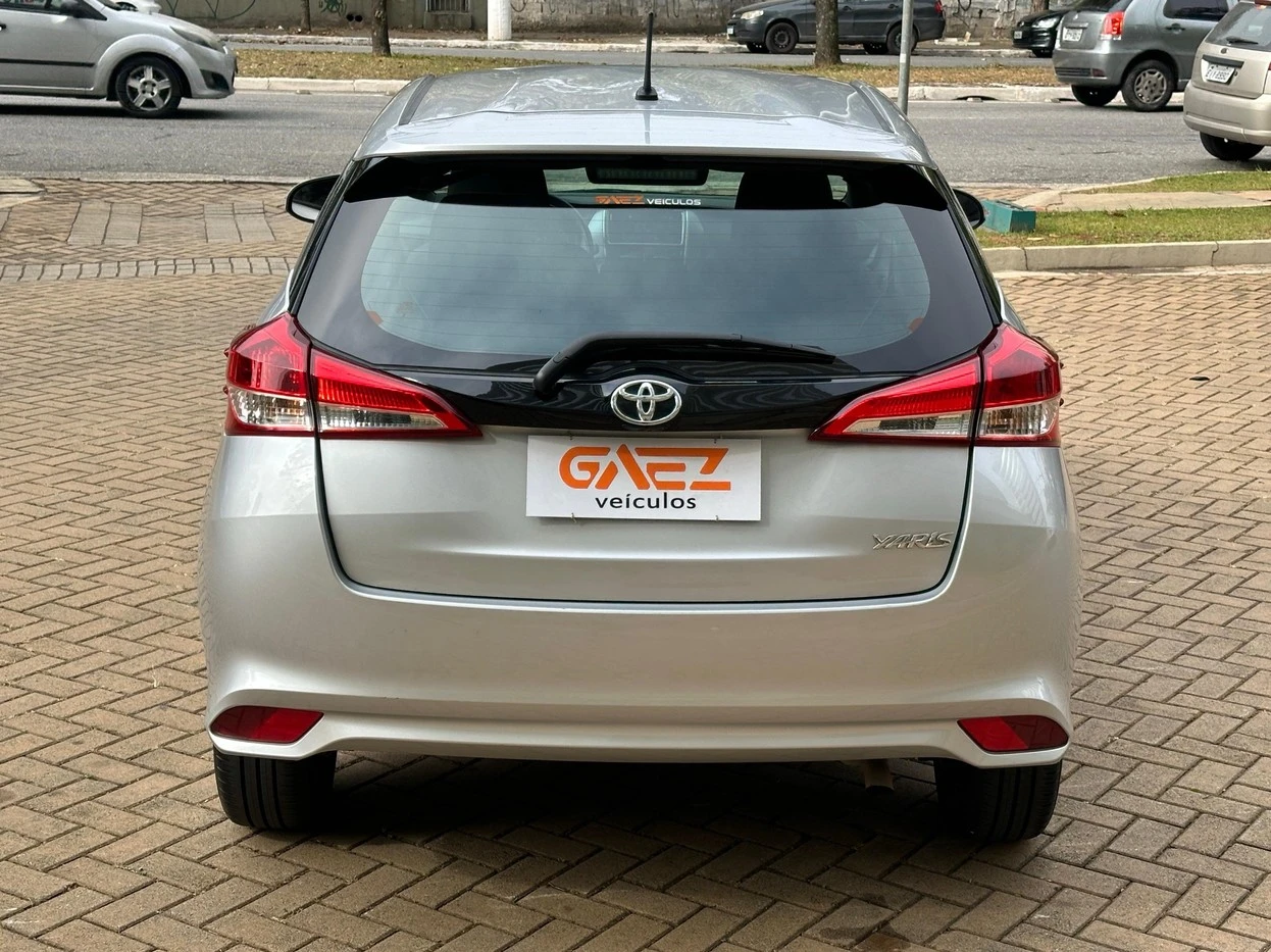 TOYOTA YARIS
