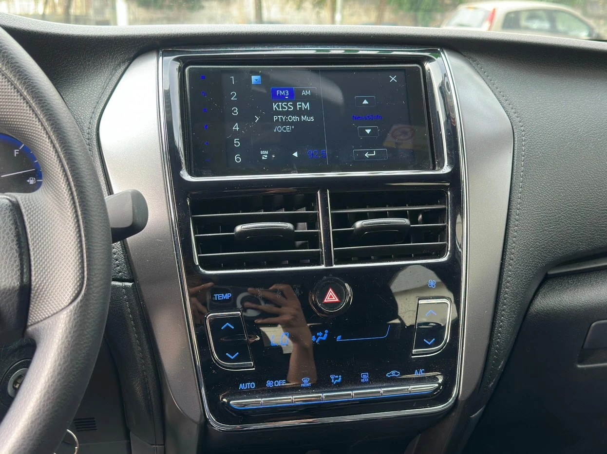 TOYOTA YARIS