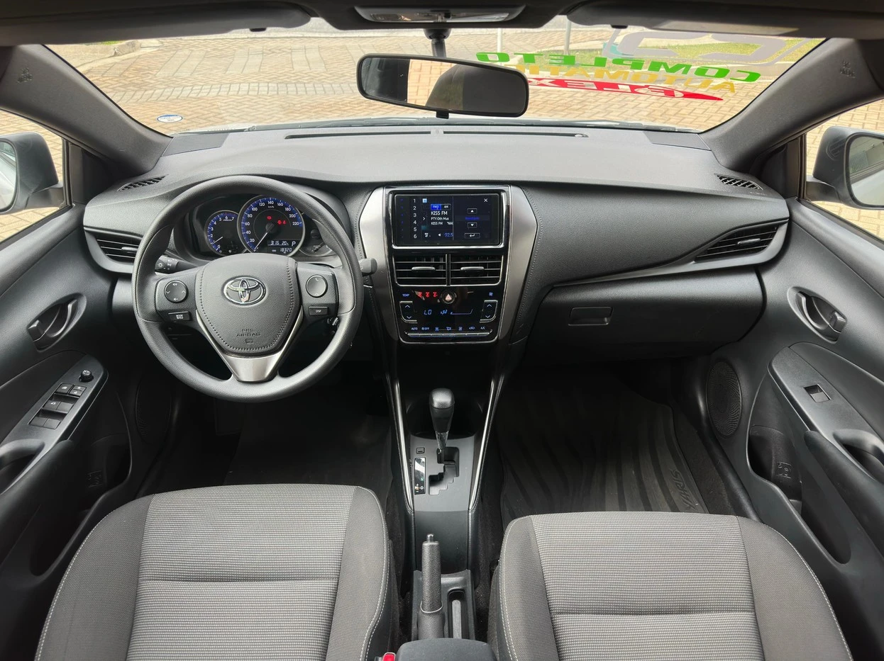 TOYOTA YARIS