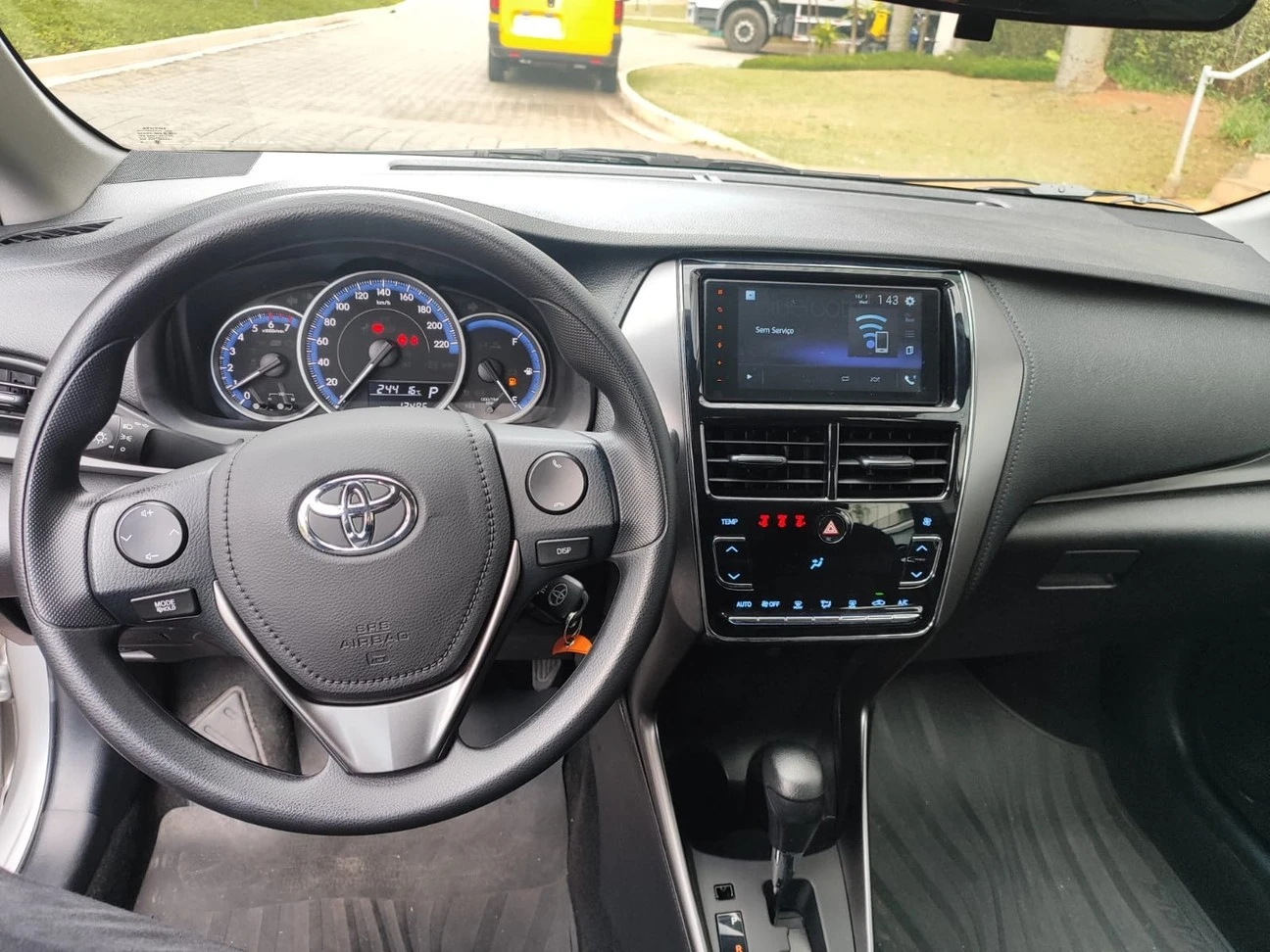 TOYOTA YARIS