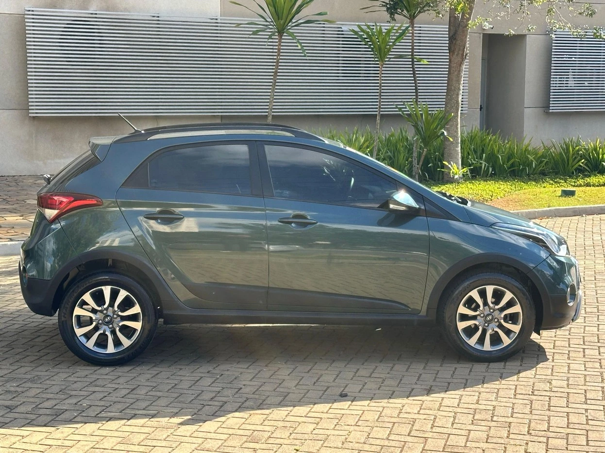 HYUNDAI HB20X