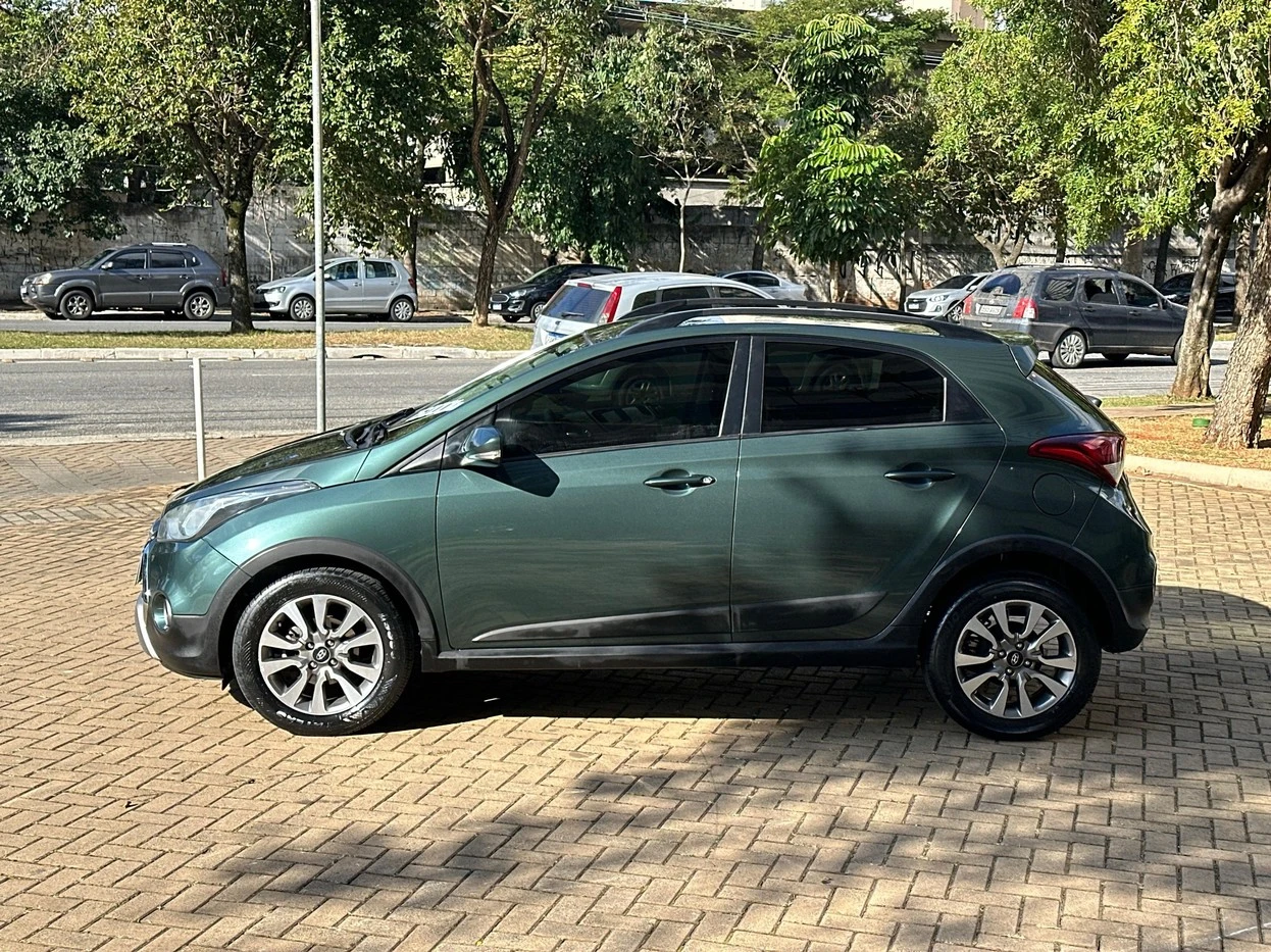 HYUNDAI HB20X