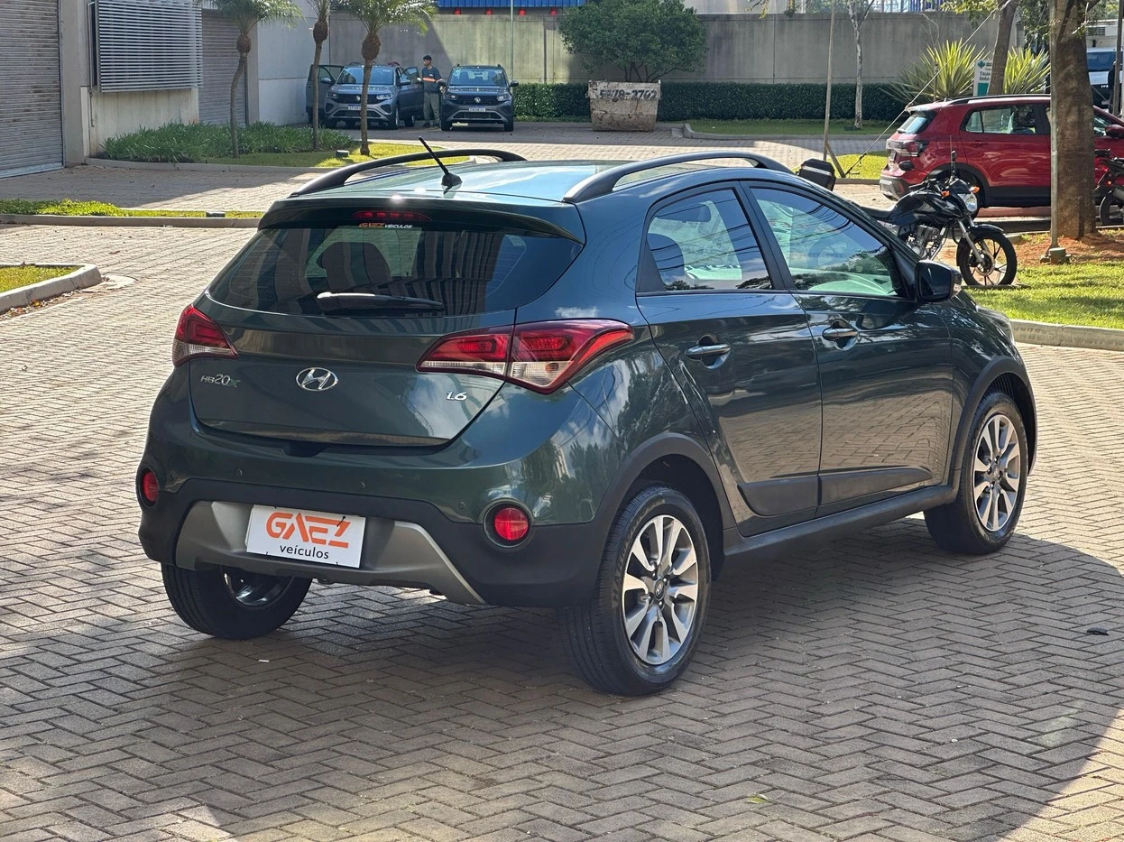 HYUNDAI HB20X