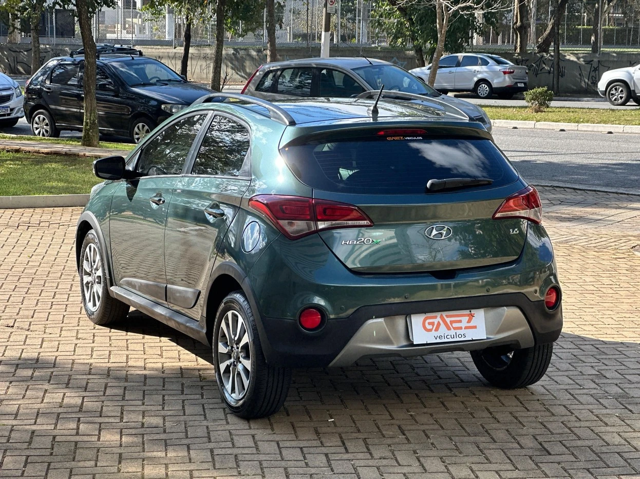 HYUNDAI HB20X