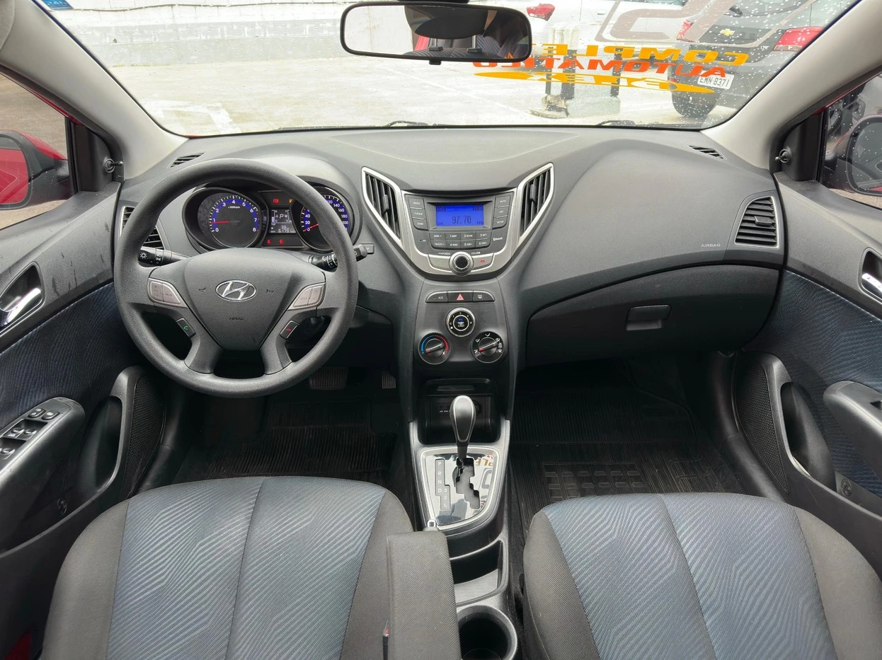 HYUNDAI HB20
