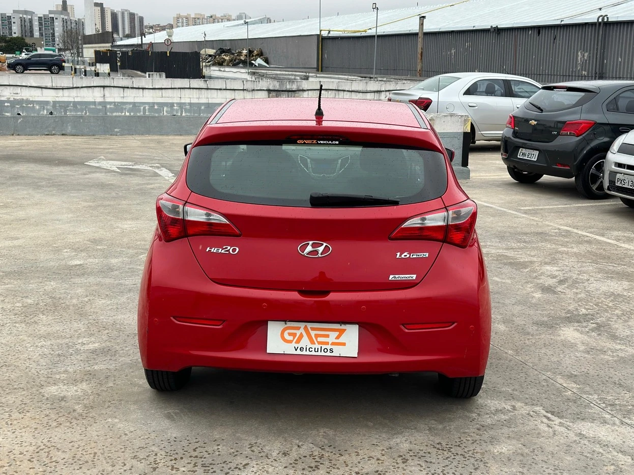 HYUNDAI HB20