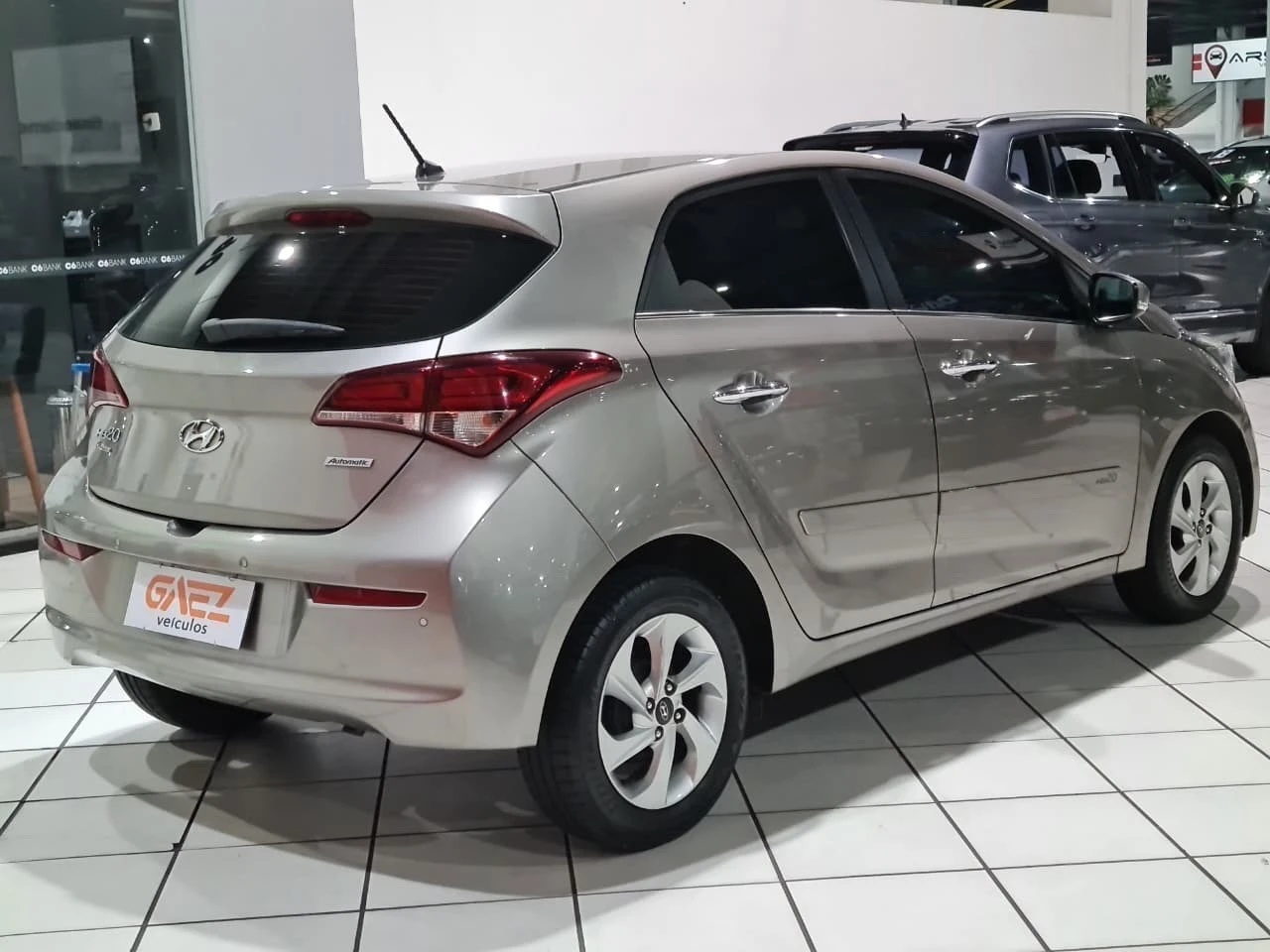 HYUNDAI HB20