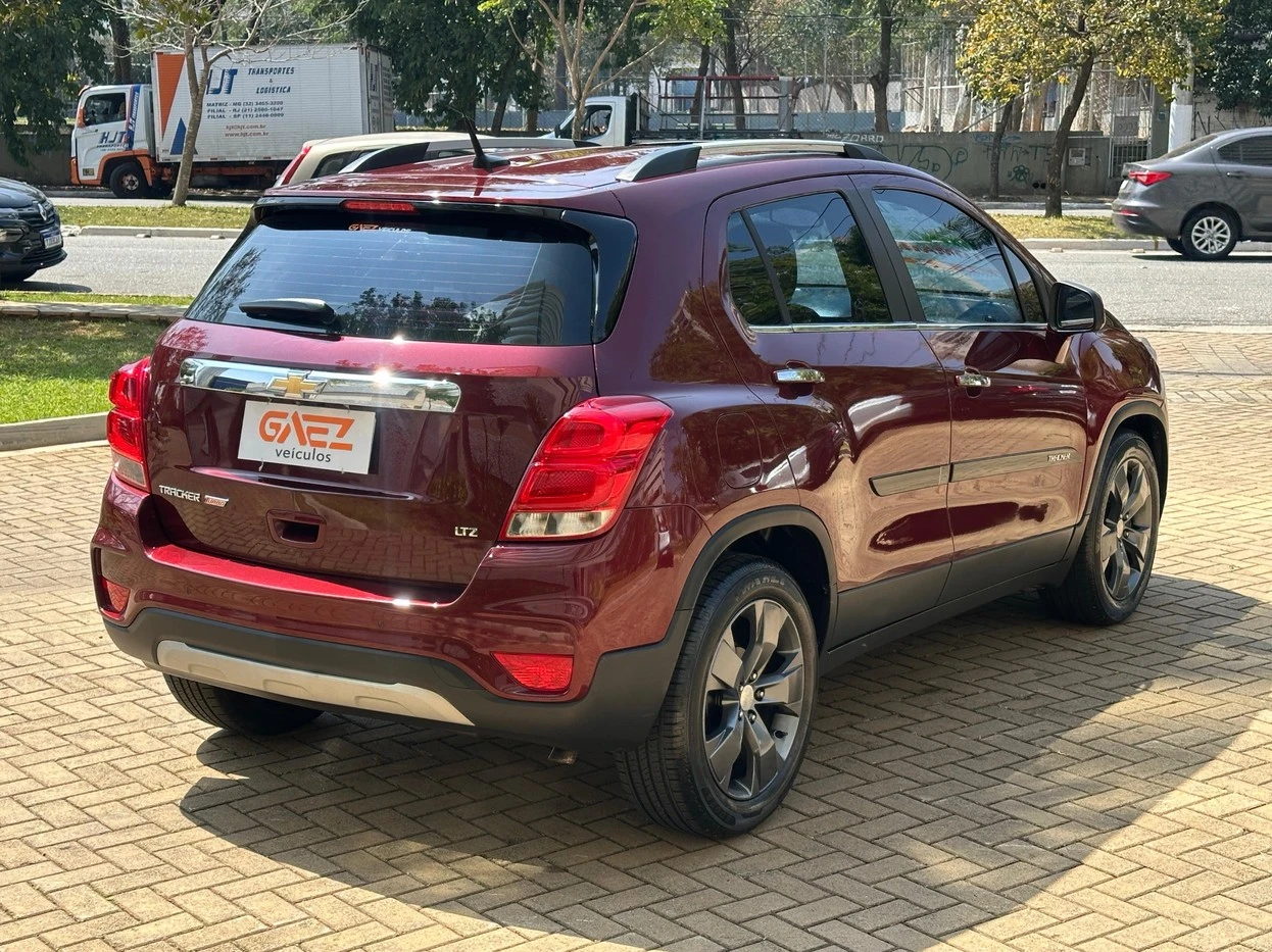 CHEVROLET TRACKER