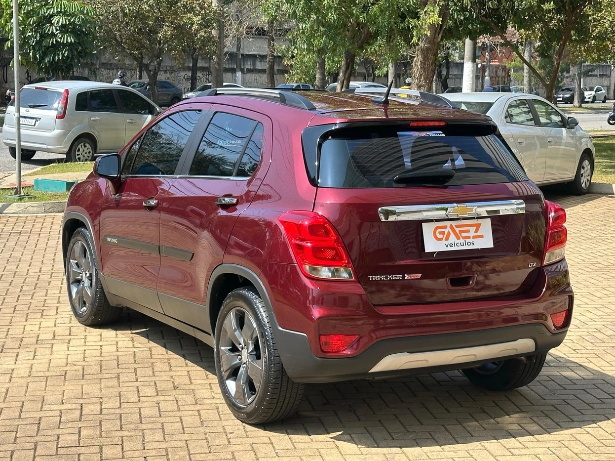 CHEVROLET TRACKER