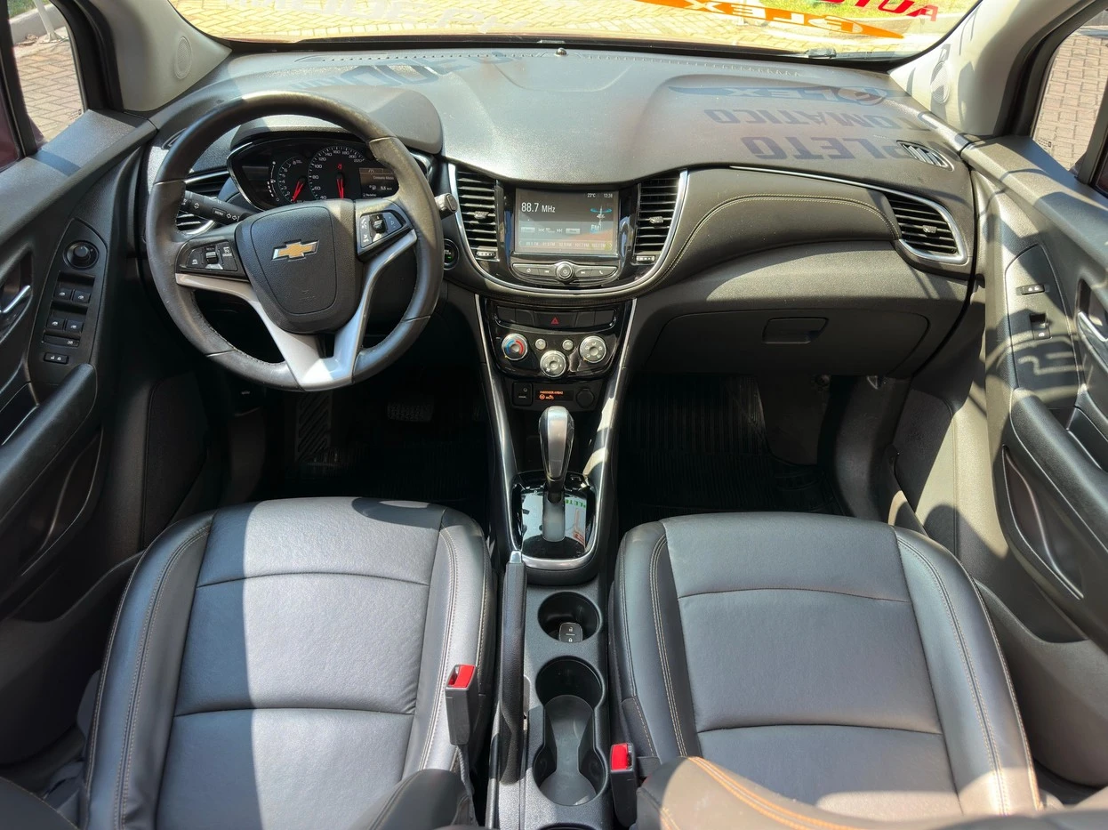 CHEVROLET TRACKER