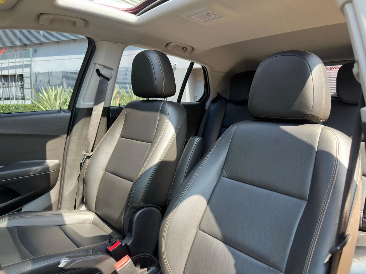 CHEVROLET TRACKER