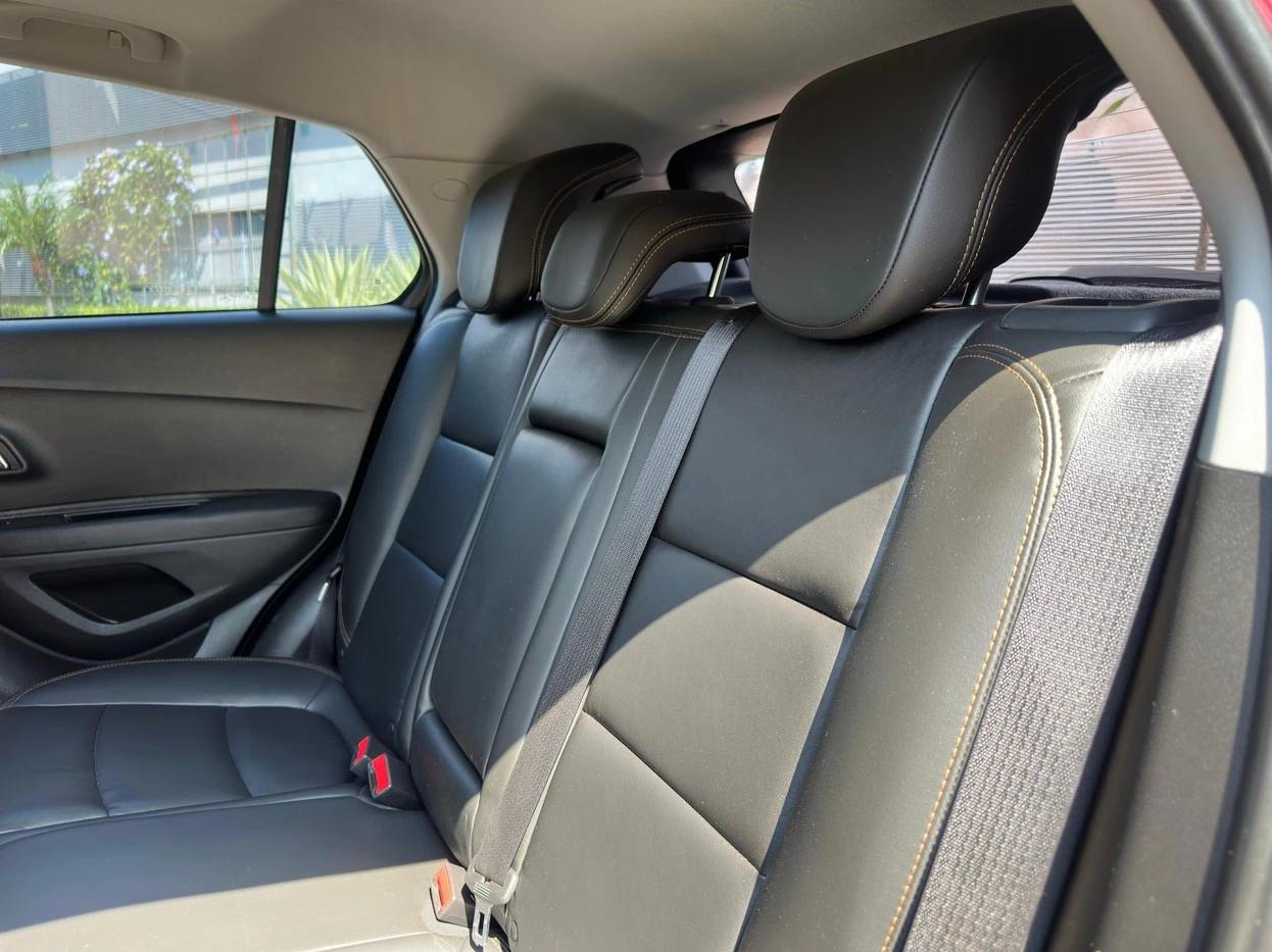 CHEVROLET TRACKER
