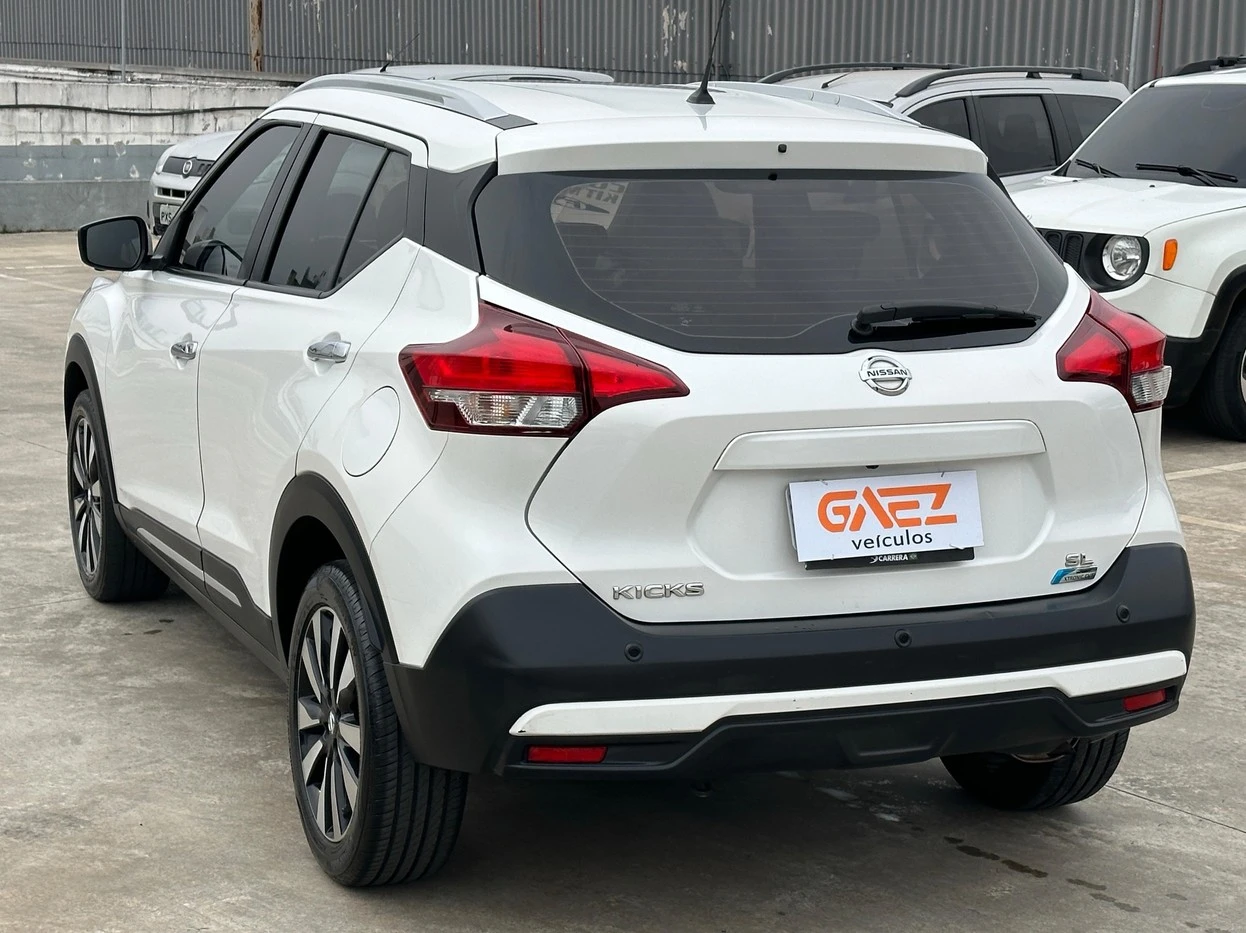 NISSAN KICKS