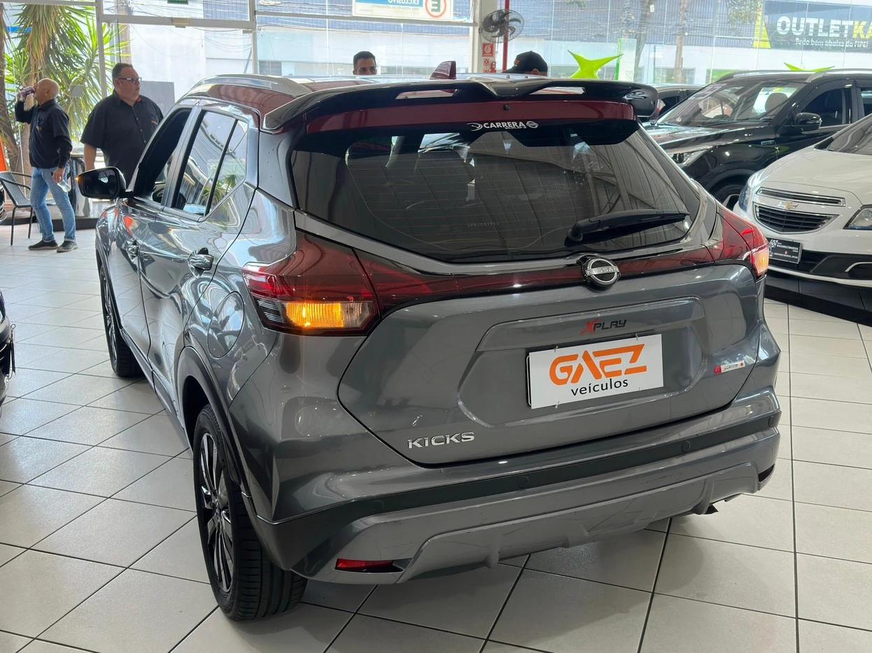 NISSAN KICKS