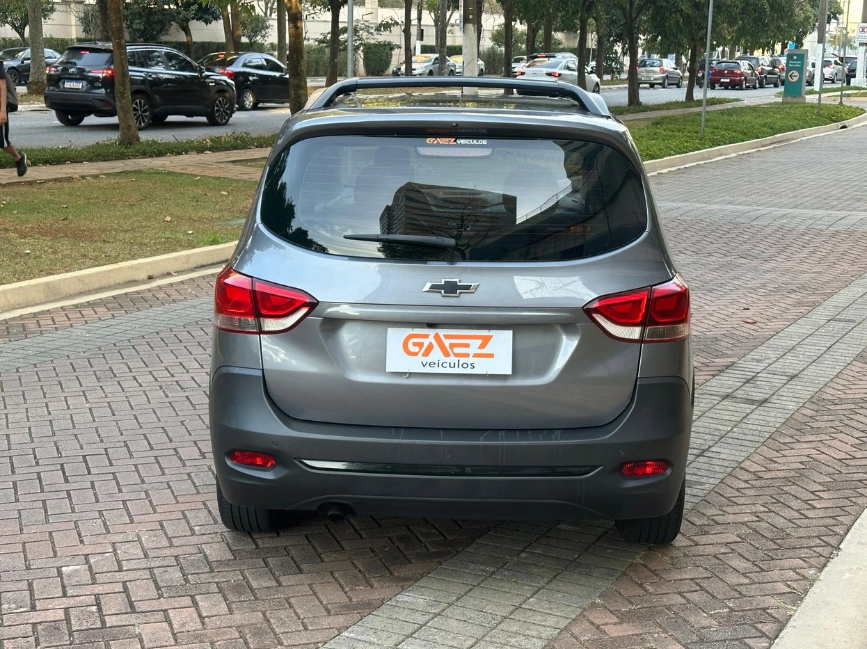 CHEVROLET SPIN