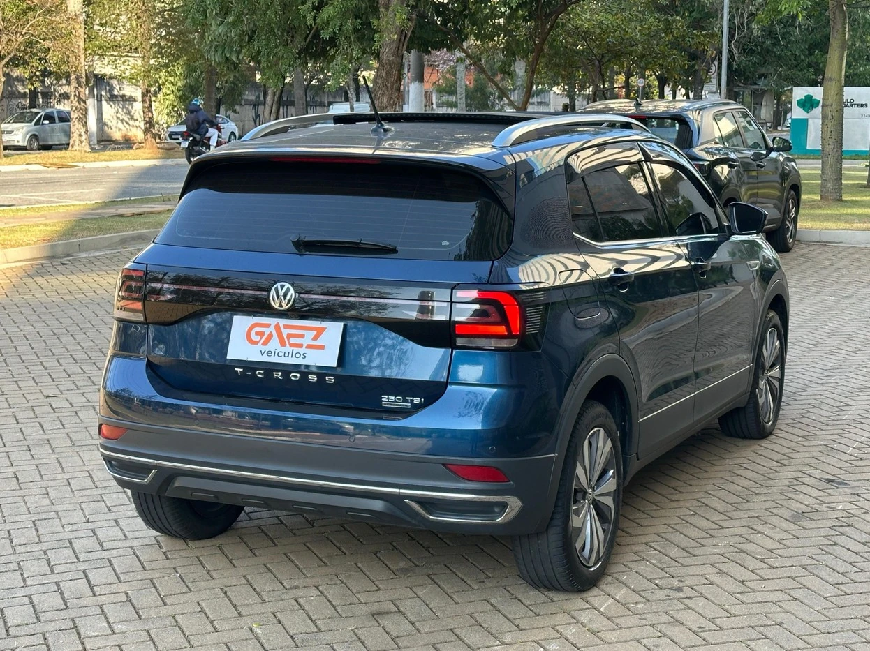 VOLKSWAGEN T-CROSS