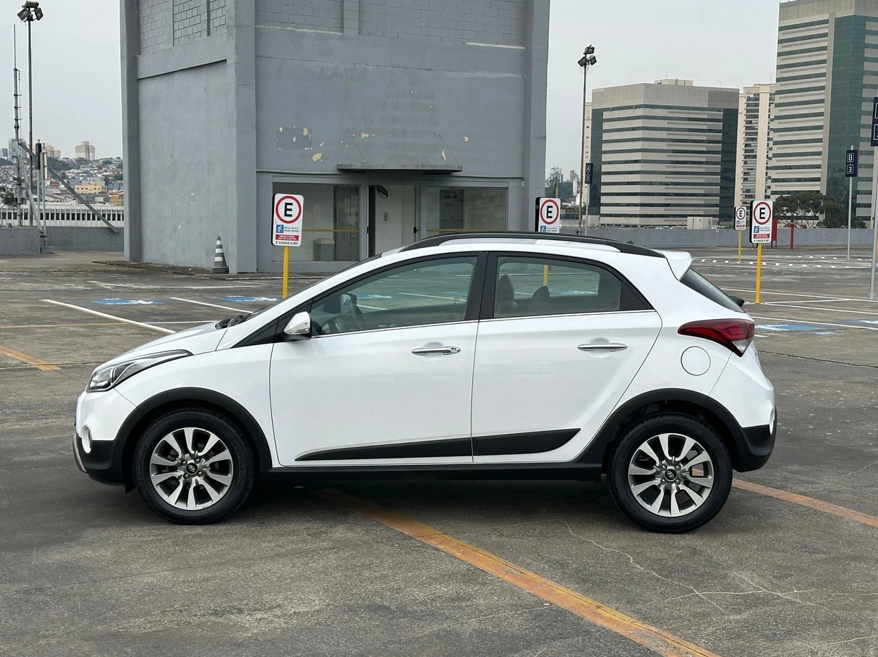 HYUNDAI HB20X
