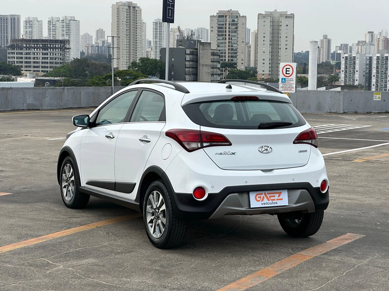 HYUNDAI HB20X