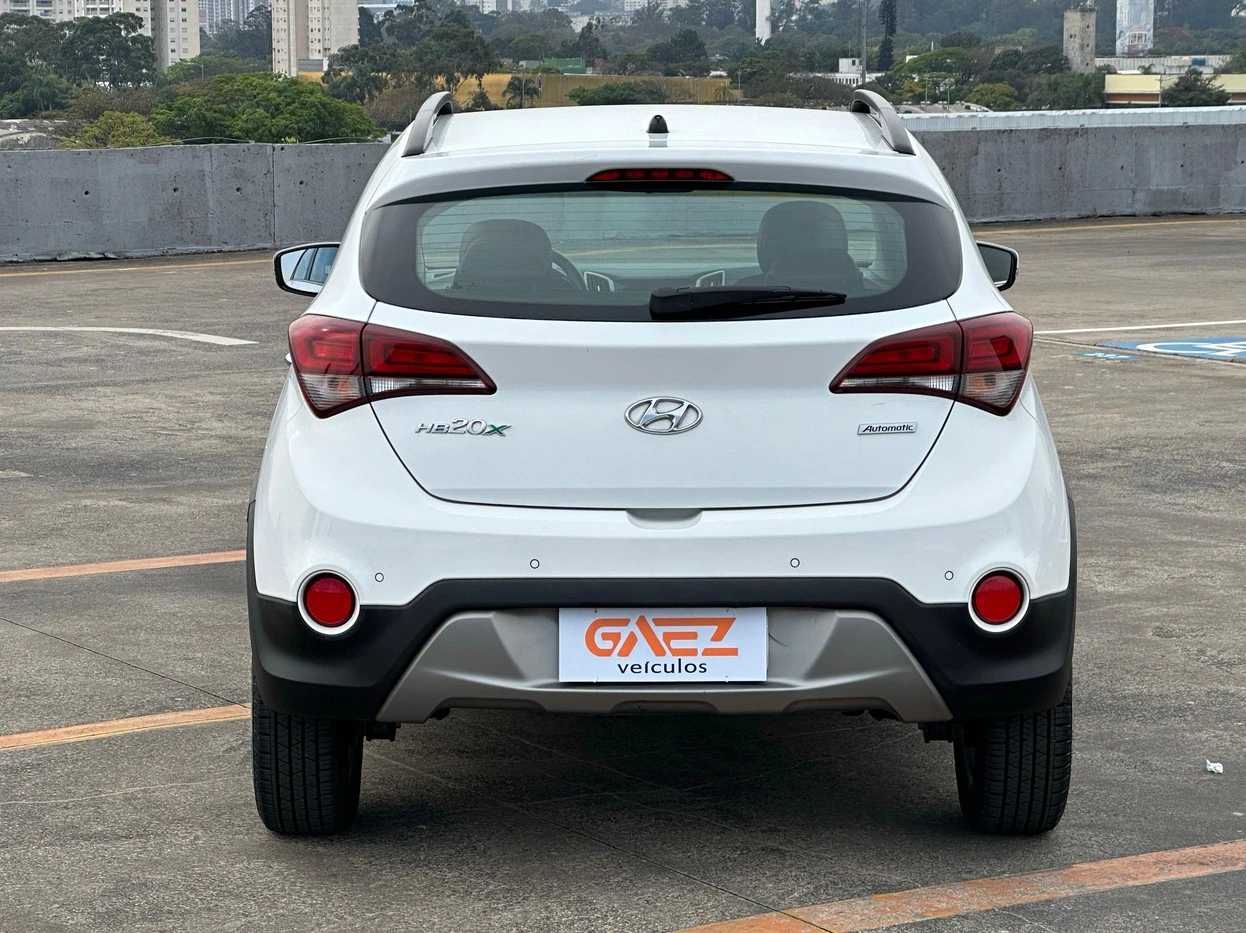 HYUNDAI HB20X