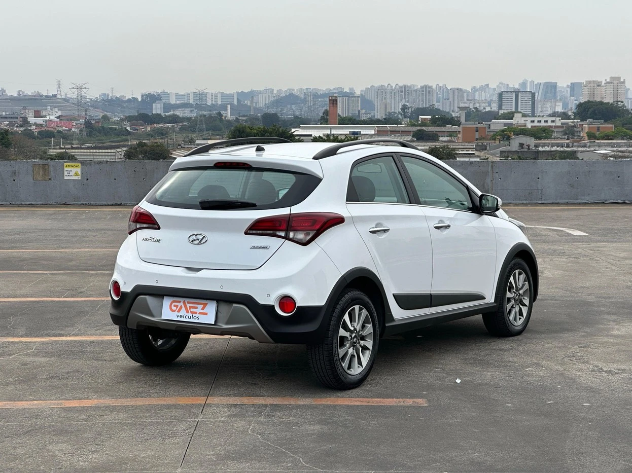 HYUNDAI HB20X