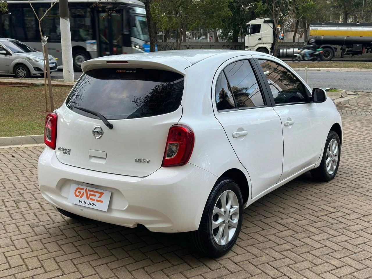 NISSAN MARCH