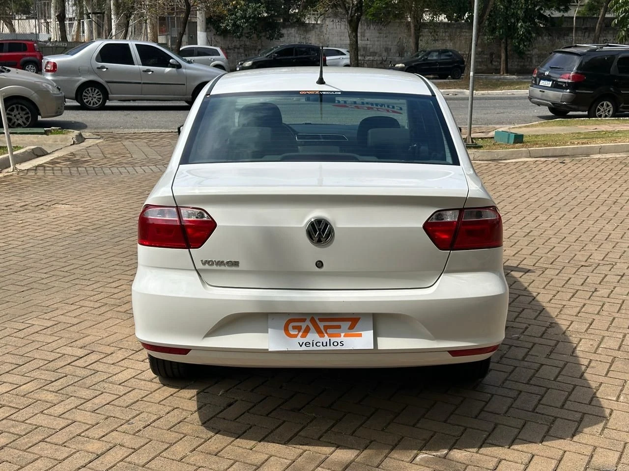 VOLKSWAGEN VOYAGE