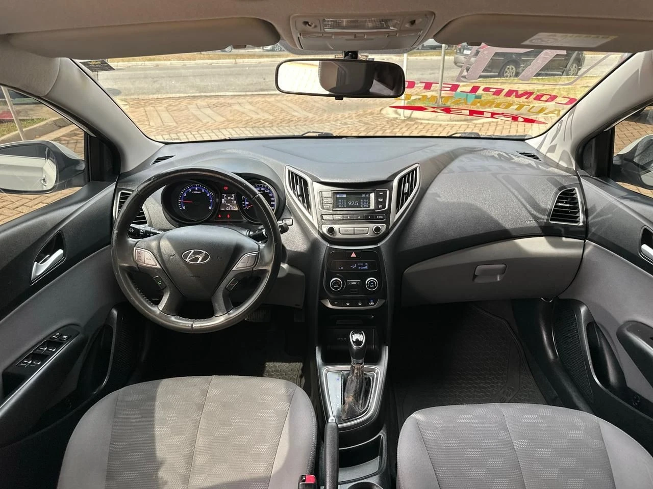 HYUNDAI HB20S