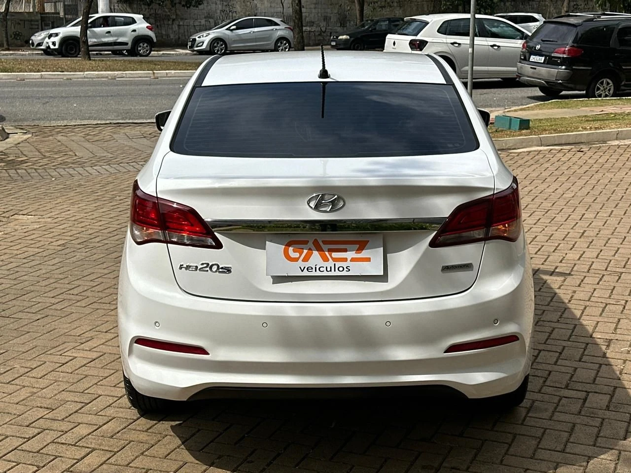 HYUNDAI HB20S