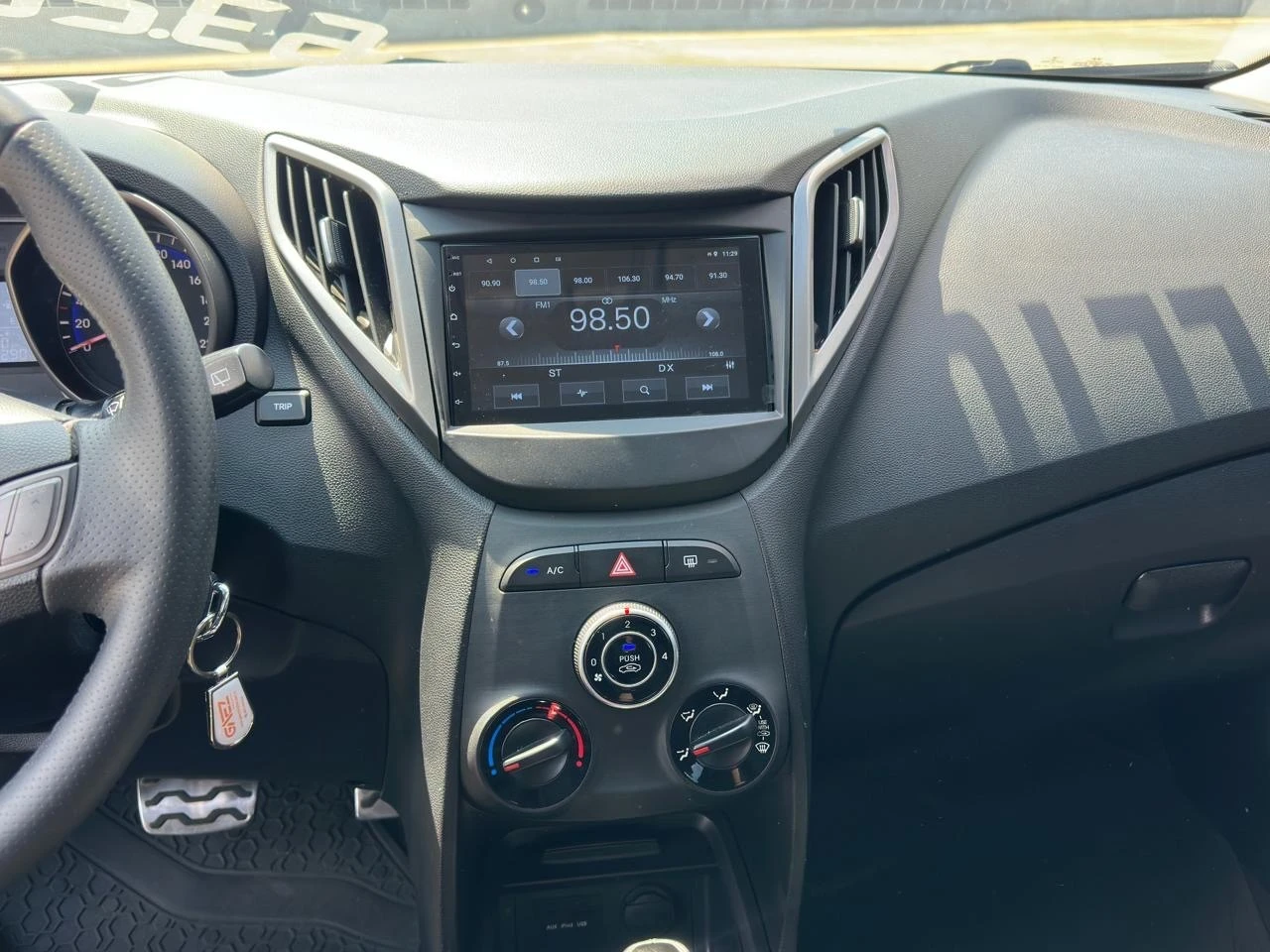 HYUNDAI HB20X