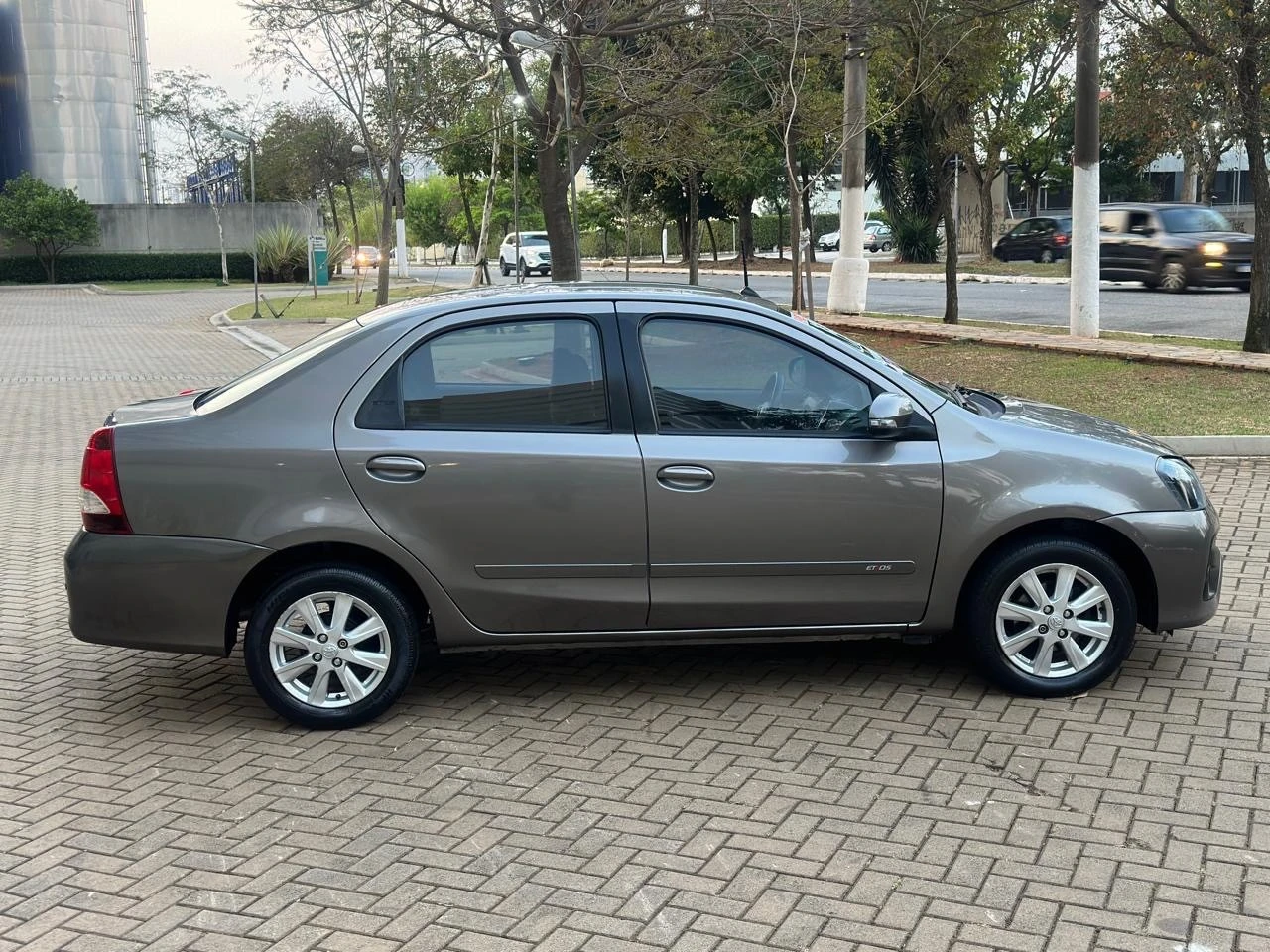 TOYOTA ETIOS