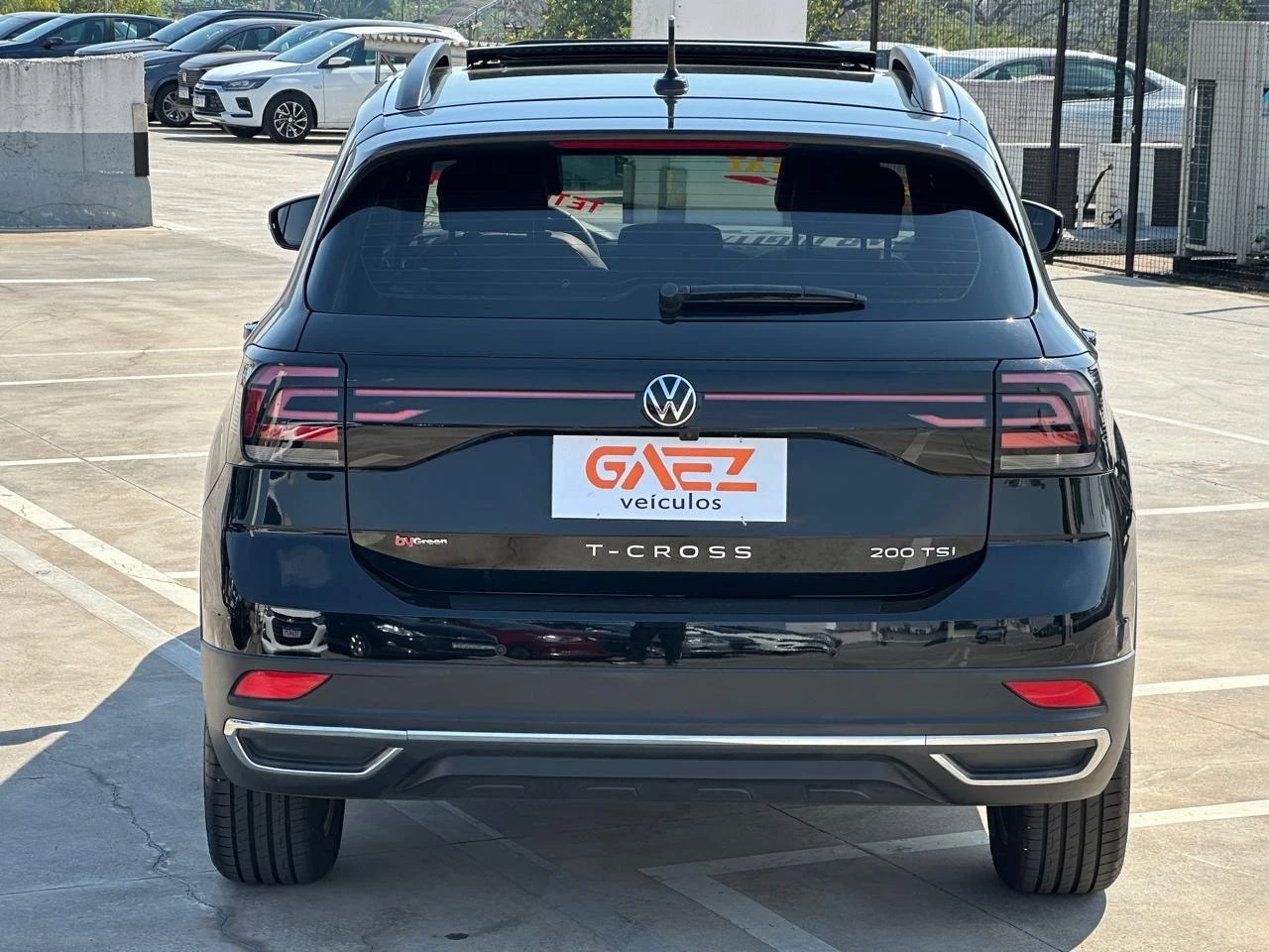VOLKSWAGEN T-CROSS