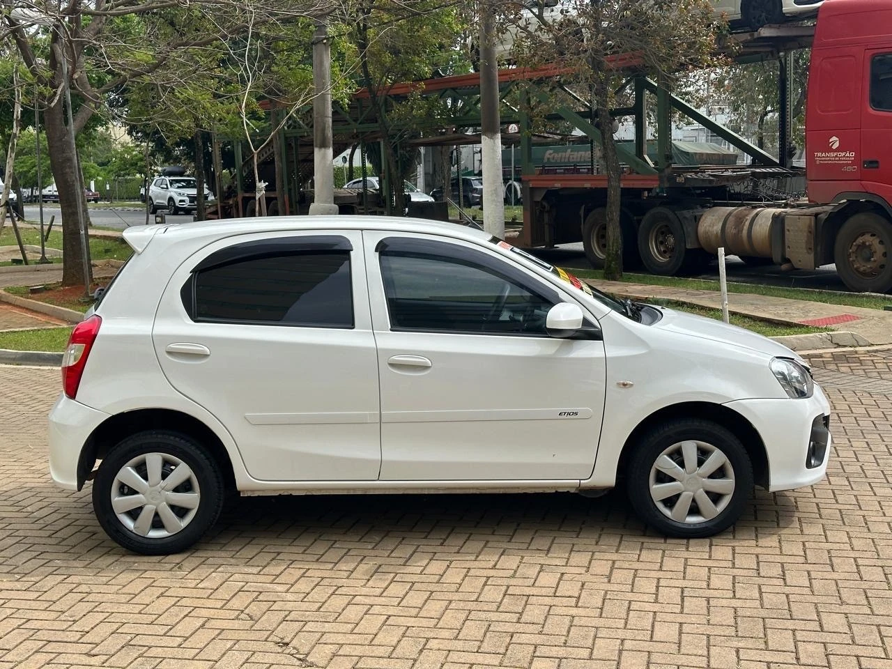TOYOTA ETIOS