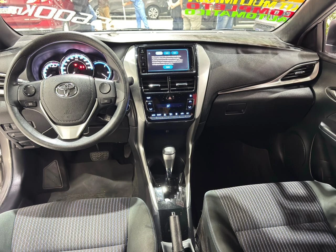 TOYOTA YARIS