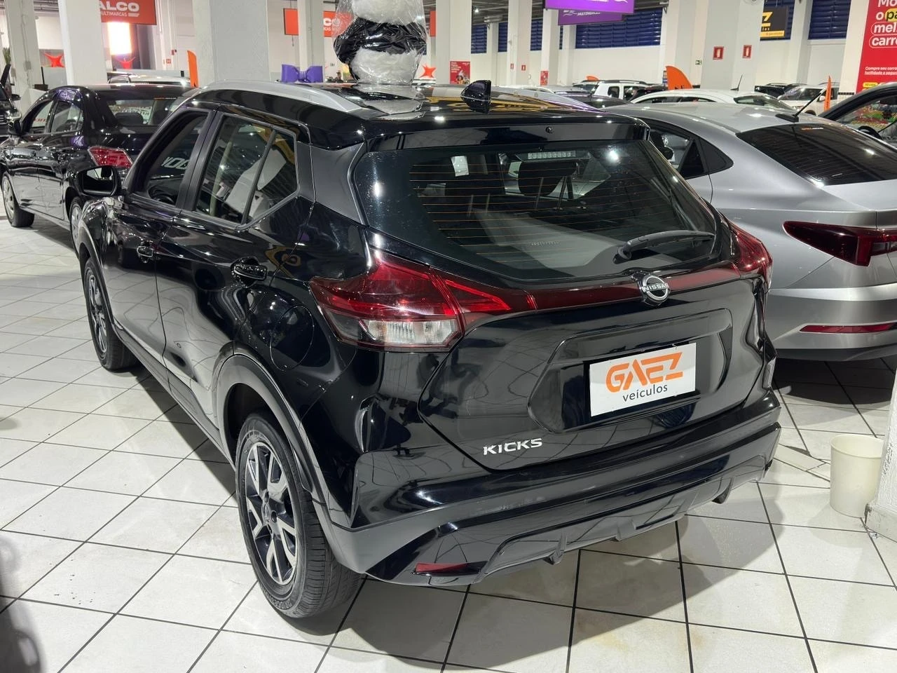 NISSAN KICKS