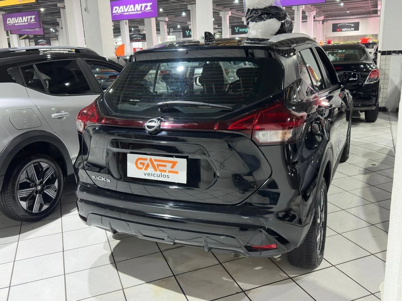 NISSAN KICKS