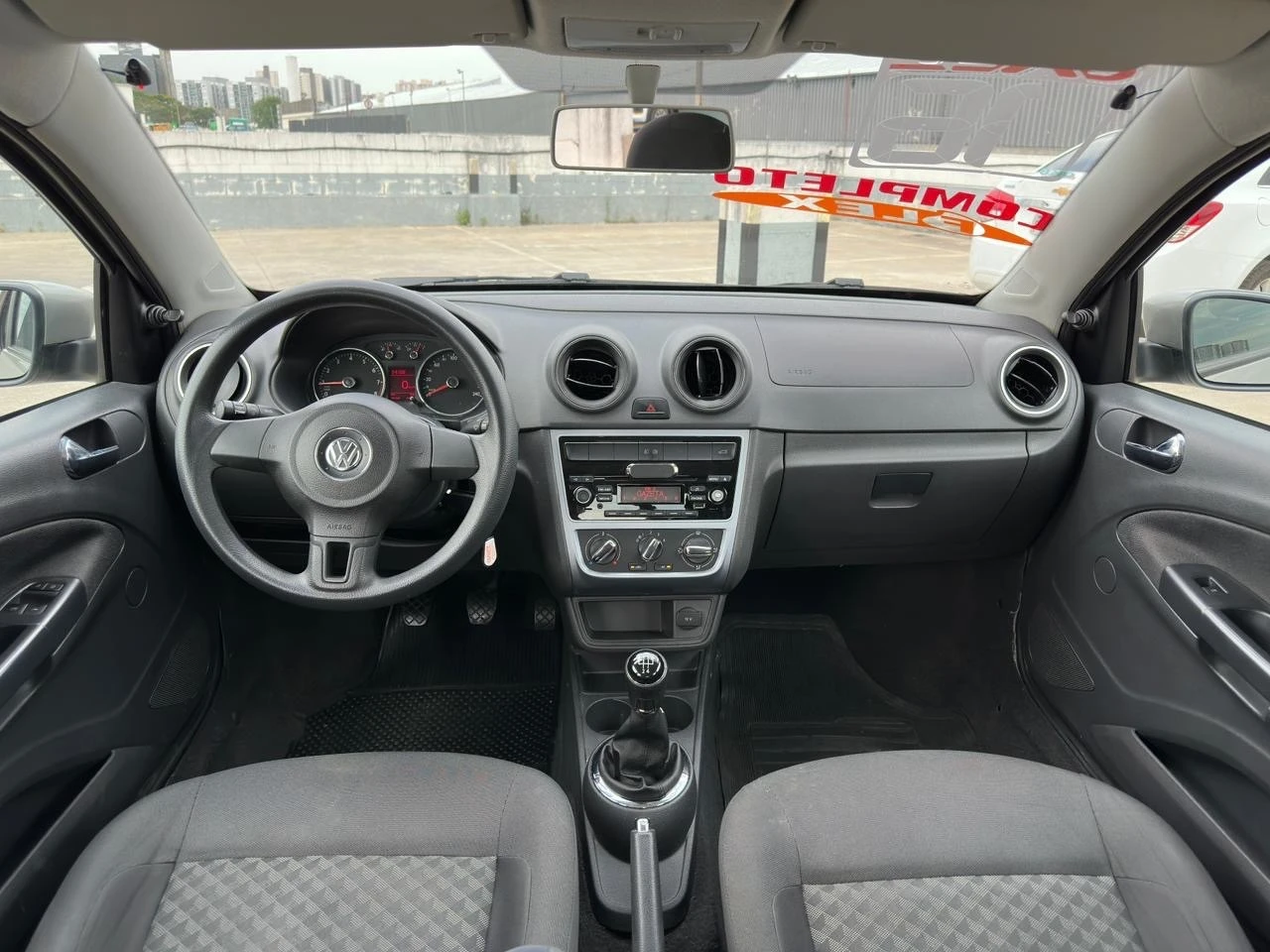 VOLKSWAGEN VOYAGE