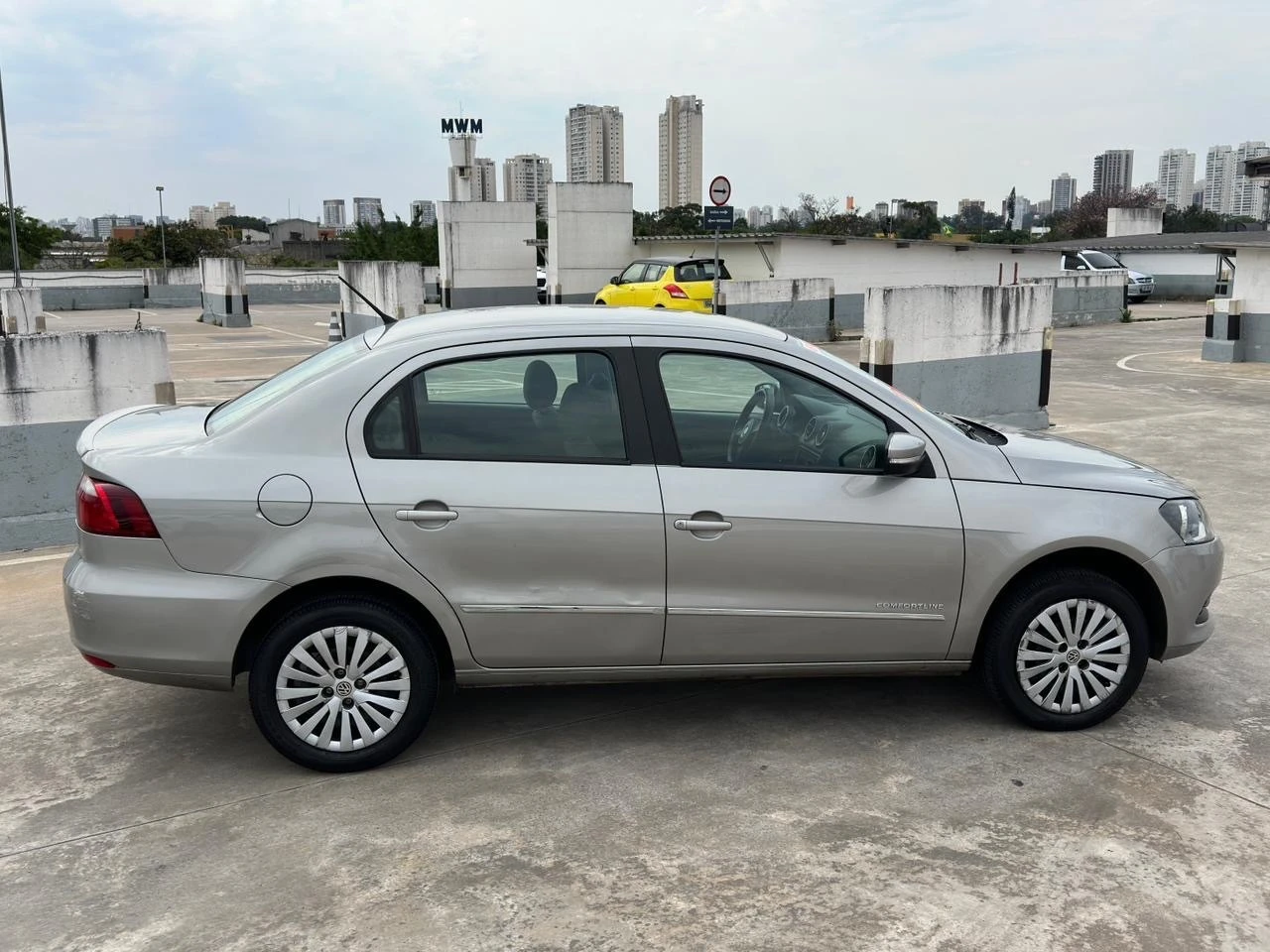 VOLKSWAGEN VOYAGE