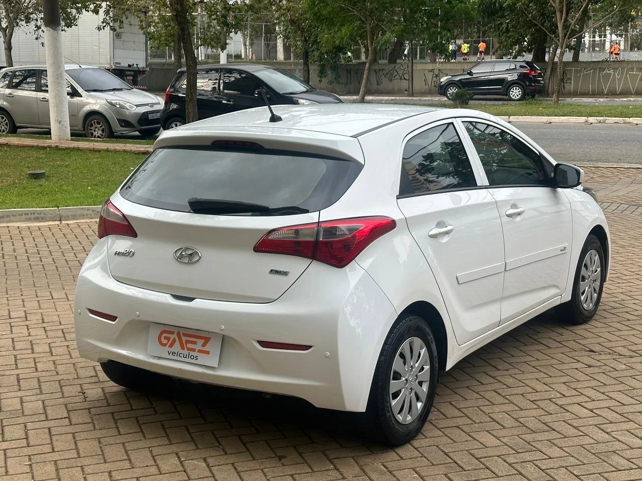 HYUNDAI HB20