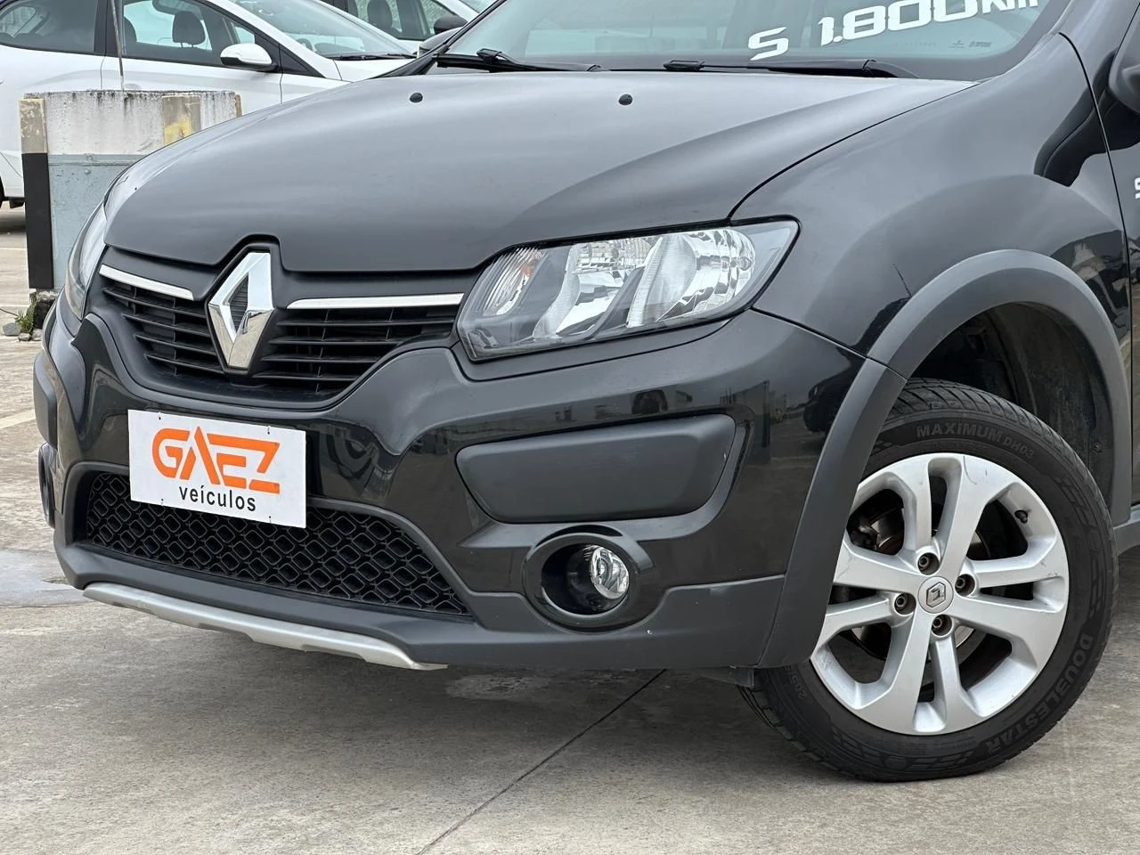 RENAULT SANDERO